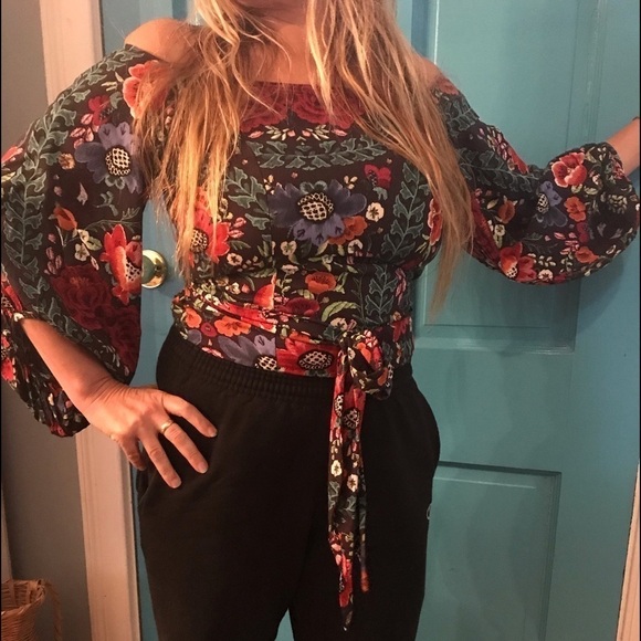 Jaase Tops - Vintage-Inspired Jaase Floral Tie-Front Blouse RayonBoho Festival / Cottagecore